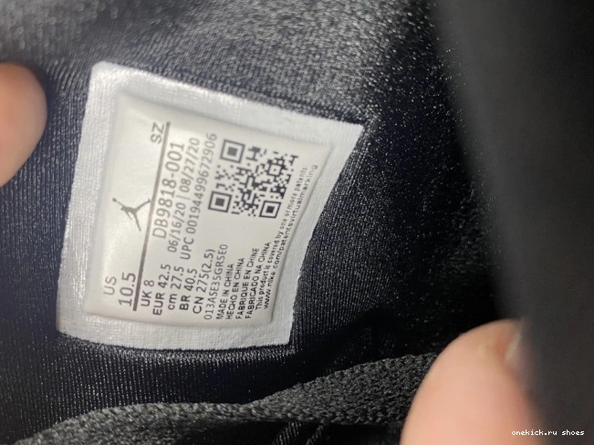Cheap Triple Black SD 6 (W) Retro DB9818-001 Jordan 0730